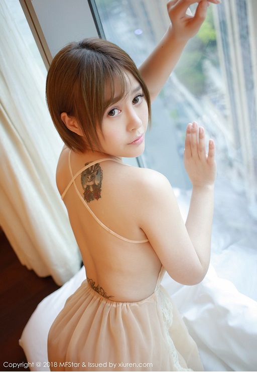 Evelyn – Ai Li sexy pictures asian girl nudes khieu dam, anh khoa than, HappyLuke